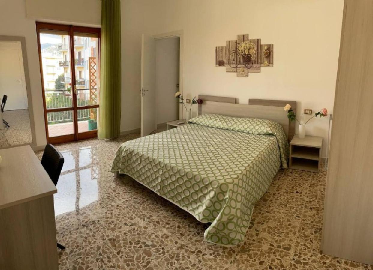 A Casa E' Mamma Leilighet Sorrento Eksteriør bilde